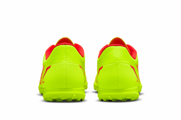 Nike Unisex Vapor 14 Club TF Turf Soccer Shoes Yellow - Imagen 2