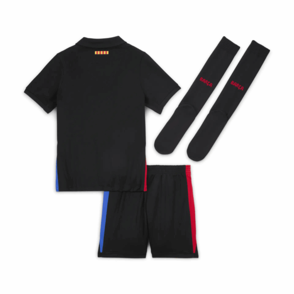 Conjunto Nike de fútbol réplica de 3 piezas para niños pequeños del FC Barcelona 2024/25 Stadium (visitante) Negro en Poliéster FN9232 010 - Imagen 10