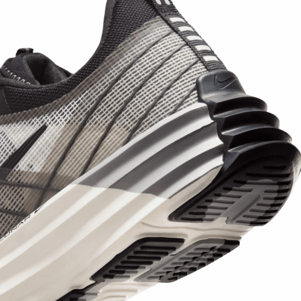 Nike Lunar Roam  DV2440 102 - Imagen 6